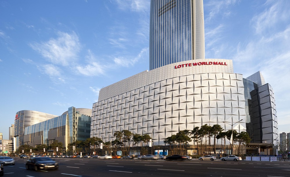 Tòa Lotte World Tower và đài quan sát Seoul Sky với tầm nhìn toàn cảnh Seoul