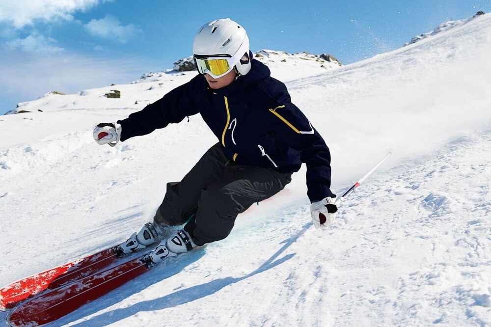 Trượt tuyết giữa khung cảnh tuyết trắng mịn m&agrave;ng &ndash; hoạt động kh&ocirc;ng thể bỏ lỡ v&agrave;o m&ugrave;a đ&ocirc;ng tại H&agrave;n Quốc