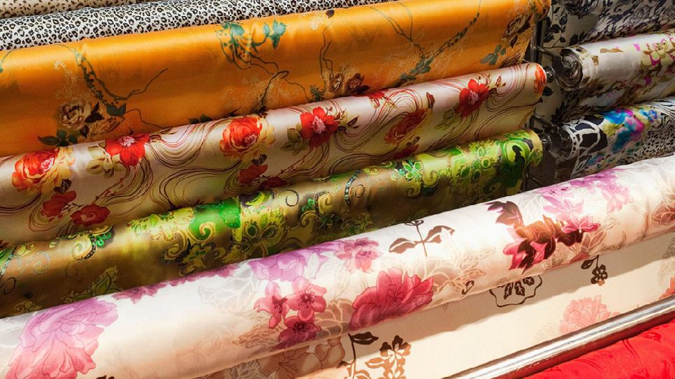 Cửa hàng tơ lụa