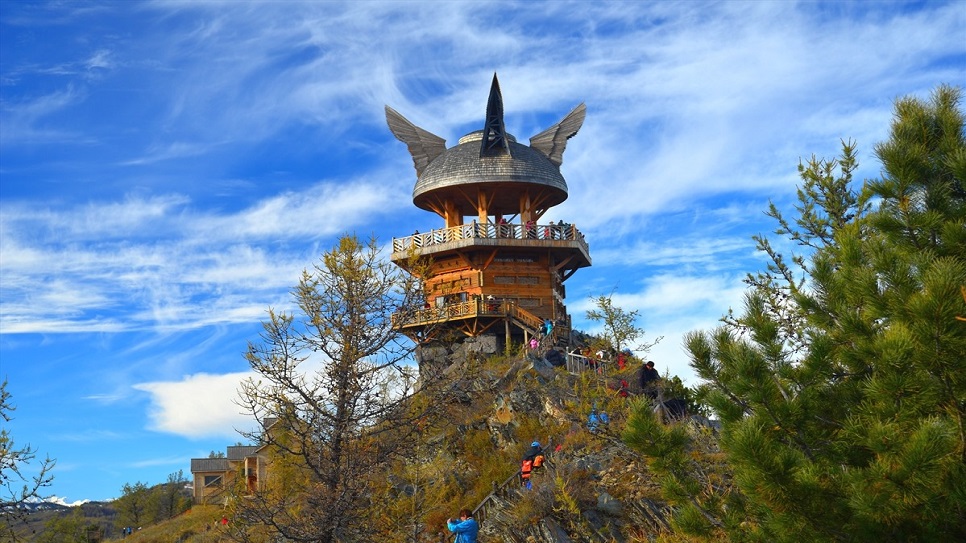 Quan Ngư Đ&igrave;nh