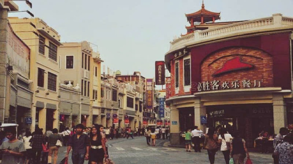 Một g&oacute;c phố Long Đầu Lộ