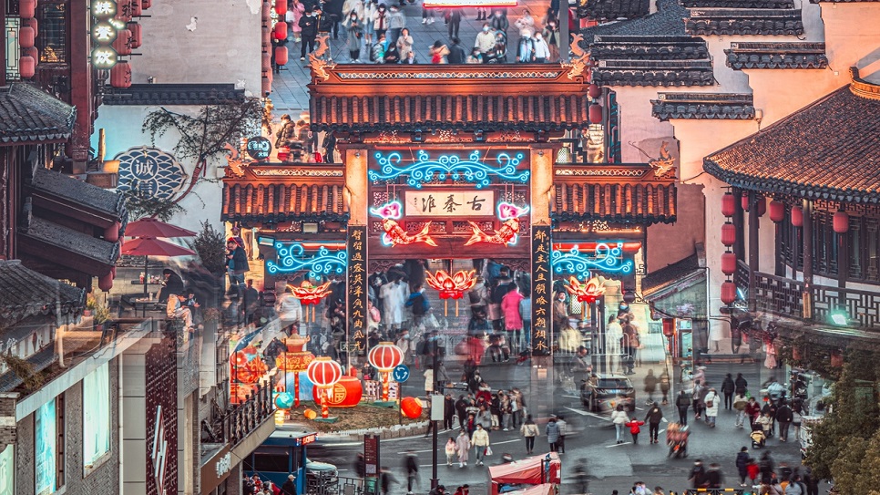 Phố đi bộ Phu Tử Miếu lung linh về đ&ecirc;m