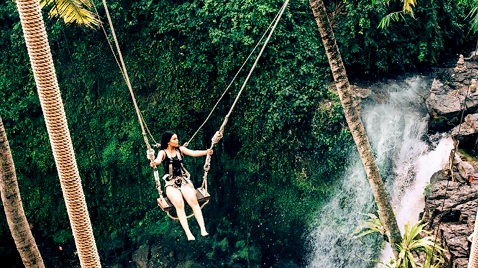 Trải nghiệm x&iacute;ch đu tử thần