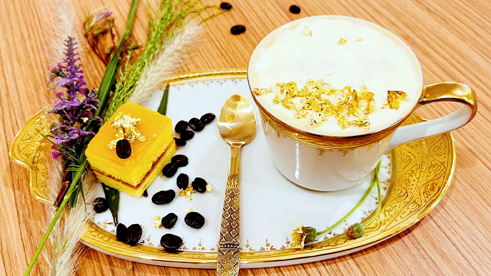 Cafe & Bánh Phủ Vàng