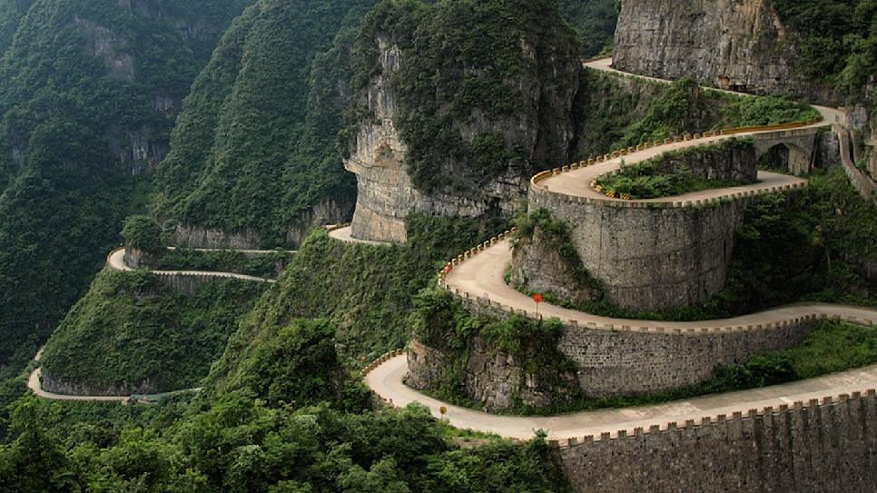 n&uacute;i Thi&ecirc;n M&ocirc;n