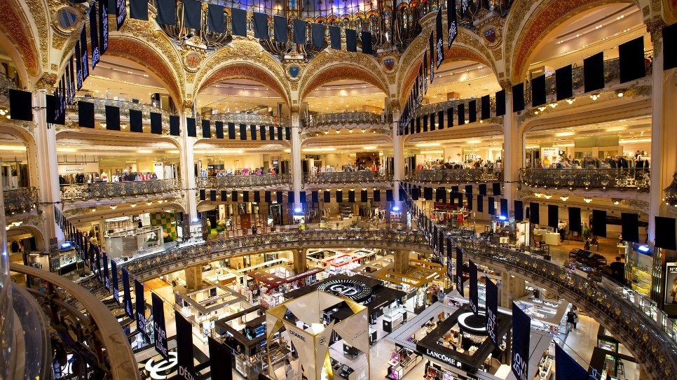 Trung T&acirc;m thương mại lớn của Paris