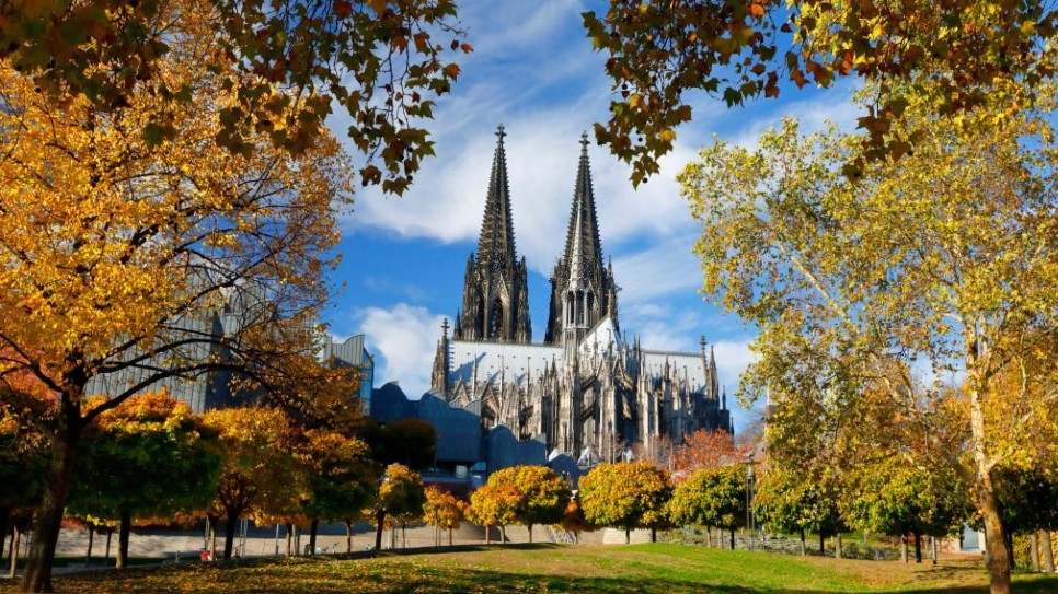 T&ograve;a thị ch&iacute;nh Cologne