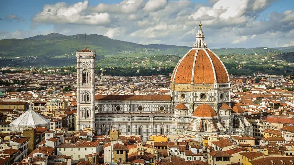 Nh&agrave; thờ dome