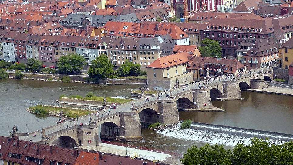 Cầu cổ Alte Mainbrucke