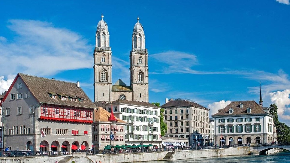 T&ograve;a thị ch&iacute;nh City Hall Zurich