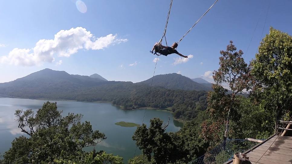 Chơi tr&ograve; Bali Swing