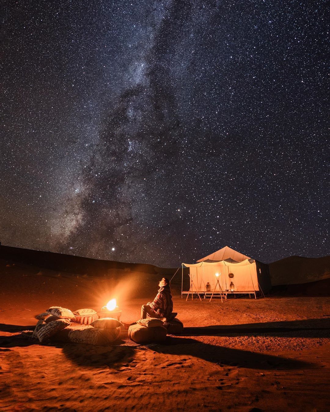 Lắng nghe sự yên tĩnh của đất trời, ngắm nhìn vẻ đẹp huyền ảo của màn đêm